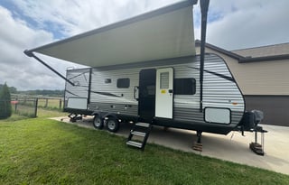2021 Jayco SLX 242BHS: Cozy Family Retreat