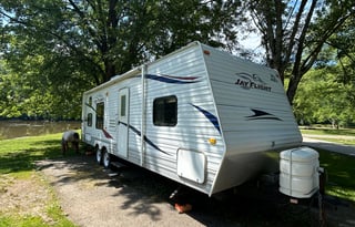 Jay Jay’s Escape – Comfort & Adventure for All!