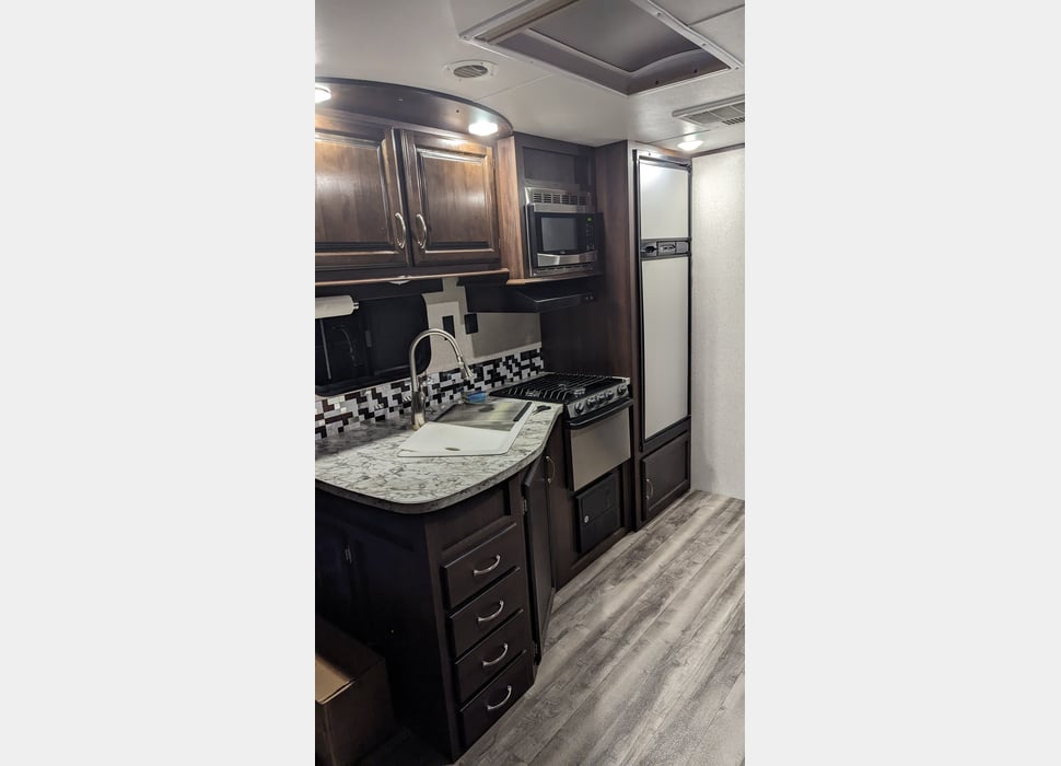 Travel Trailer rentals in Newdale