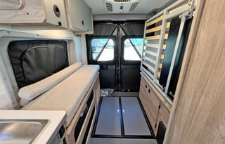 Brand New Camper - Sleeps 4 - Kid & Pet Friendly