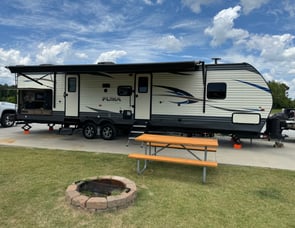 Palomino Puma 32-BHDB