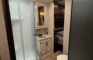 '21 Entegra Odyssey 31F | Stocked |Sleeps 8| Bunks