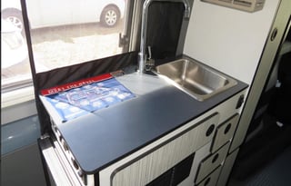 2022 Winnebago Revel 44E