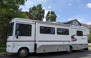 Lady Sol, Spacious Remodeled Winnebago