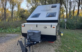 Cozy A-Frame Camper - Sleeps 4, A/C, Delivery
