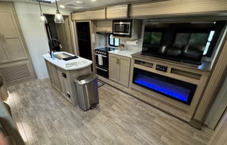 2024 Luxury Outback (Delivery/Pickup Only)