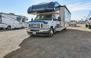2022 Thor Quantum LF31: Luxurious Family Travel!