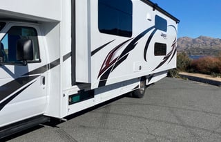 2022 Jayco Redhawk Sleeps 9 With Bunk Beds & Solar