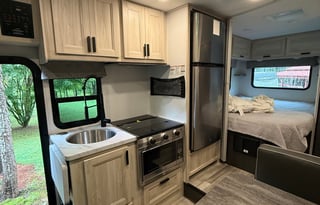 Forest River Sunseeker – Family Fun Easy to Drive