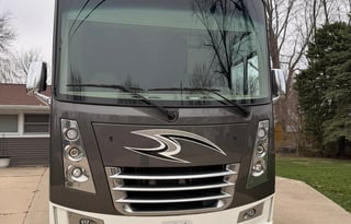 2021 Thor Motor Coach Miramar 37.1
