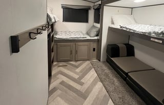 2021 Cruiser Twilight Signature TWS 3300