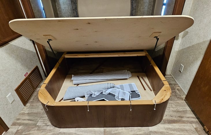 Master under bed storage