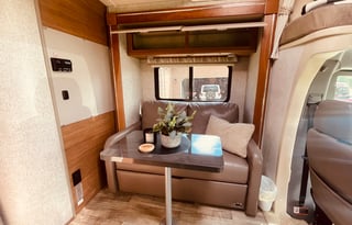 2016 Winnebago View 24', Mercedes, Near Ohio Parks