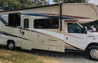 2023 Coachmen - Leprechaun 298KB
