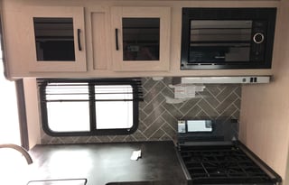 Ultimate Retreat on Wheels - Sleeps up to 10