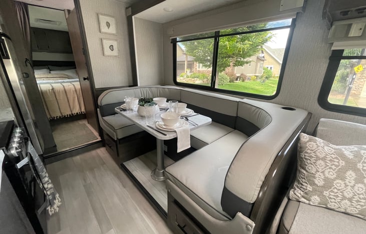 Dinette seats 4 adults