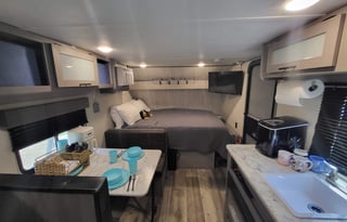 Fun Camper for Small Families Fully Stocked