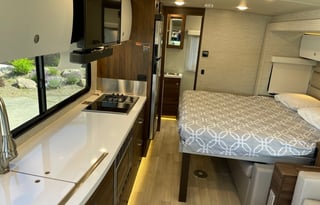 2021 Winnebago Navion 24D