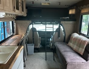 Coachmen RV Freelander 27QB Chevy 4500