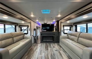 The Cruiser Casa– Luxury Meets Camping!