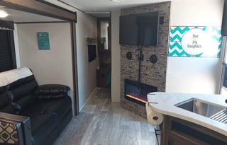 2021 Prime Time RV Avenger ATI 28DBS