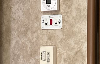 2012 Keystone RV Premier Ultra Lite 27RBPR