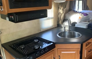 2014 Thor Motor Coach Four Winds 23A Grizzly3