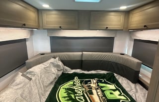 S16 2027 Sunseeker - Compact - No Slide Outs
