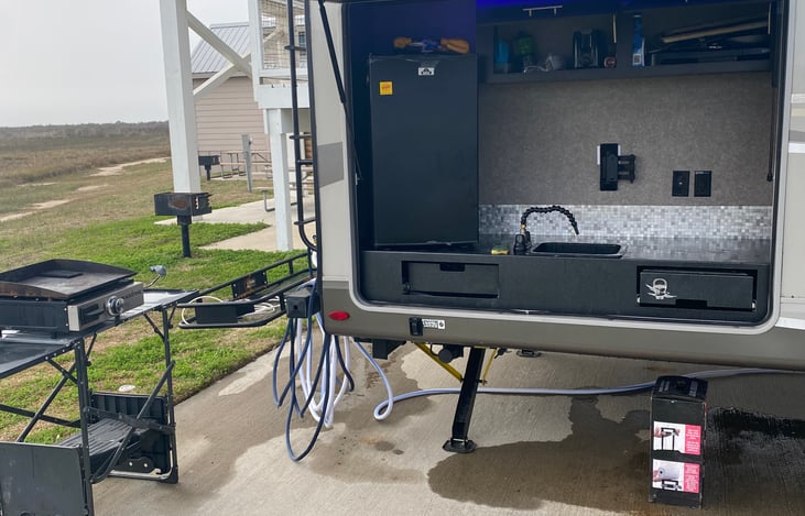 outdoor kitchen setup with Blackstone griddle