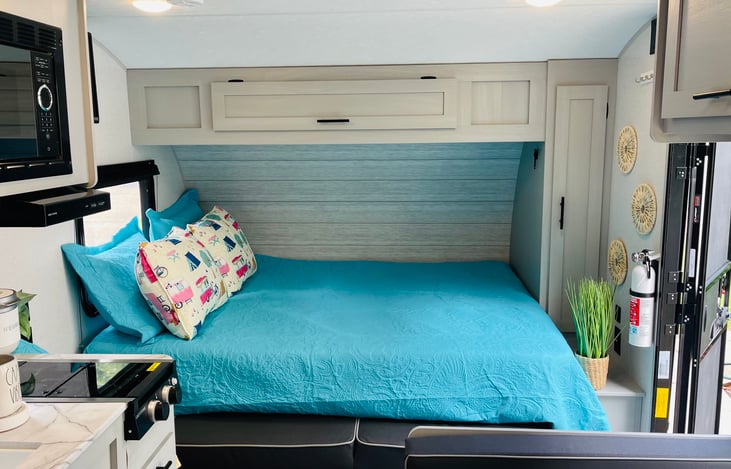 Comfy Queen Murphy Bed