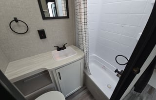 2025 Jayco Jay Flight SLX 210 QB Travel Trailer