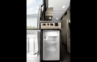 2022 Winnebago Solis 59P