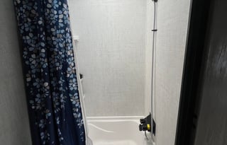 Perfect lightweight camper! Pet Friendly.