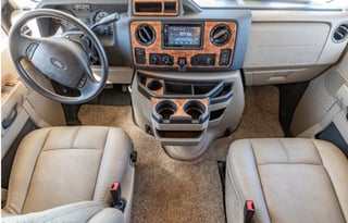 Thor Motor Coach Four Winds