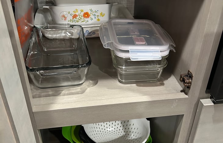 Baking and storage containers, strainer and mixing bowls.