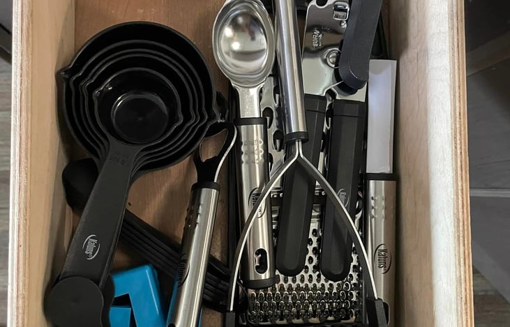 Like to cook? No problem, the kitchen comes fully stocked.