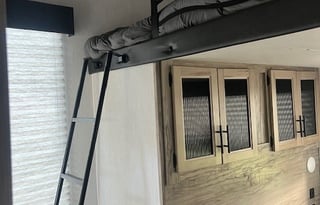 Mint, beautiful Artic Wolf Bunkhouse