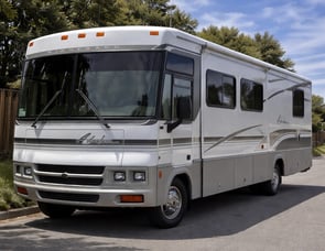 Winnebago Adventurer 32D