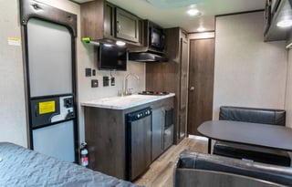 2021 Jay Flight 174BH – Bunkhouse Adventure Camper