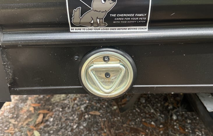 Bring Fluffy and Fido along with you on your Florida adventure!!