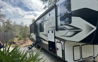Luxury Camping & Horse Show Fun with an RV!
