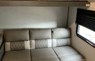 BRUCE-Sleep 8-10  2021 Dutchmen Aspen Trail LE29BH