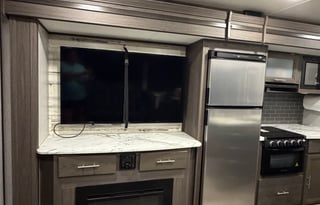 2021 Dutchmen RV Kodiak Ultimate 3321BHSL