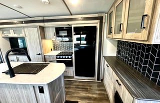 Ember -2022 Keystone Passport GT 3870RL