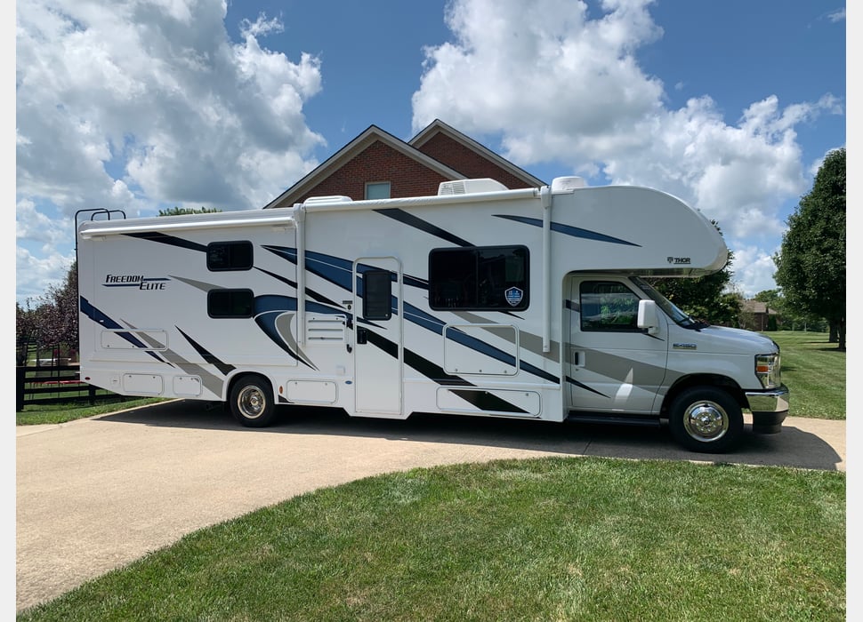 Class C Motor Home rentals in Cincinnati