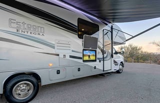 Family Friendly Lux Bunkhouse-2023 Entegra Esteem