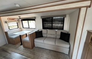 2022 Prime Time RV Avenger 26DBSLE