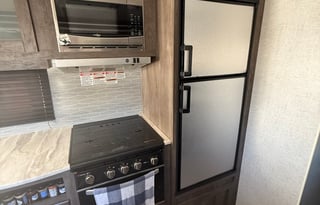 Family Friendly 2022 Cruise Lite trailer