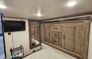 Schaefer's Condo on Wheels!