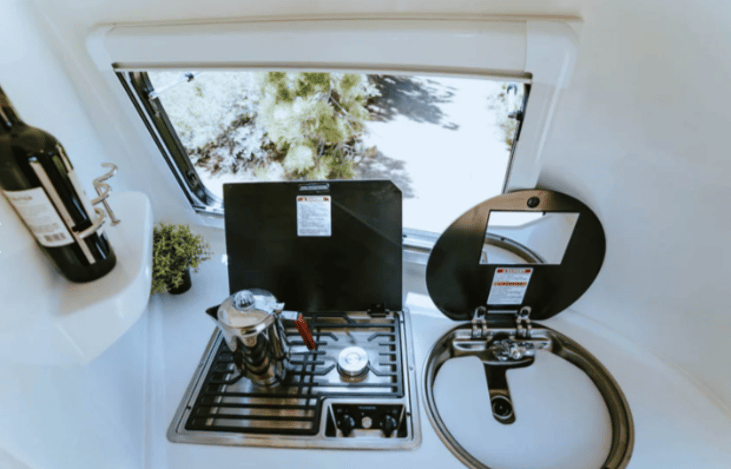 Morning coffee and then you can also wash your mug after. Little Miss Sunshine (the trailer) comes with a mini Smeg to heat up your water.